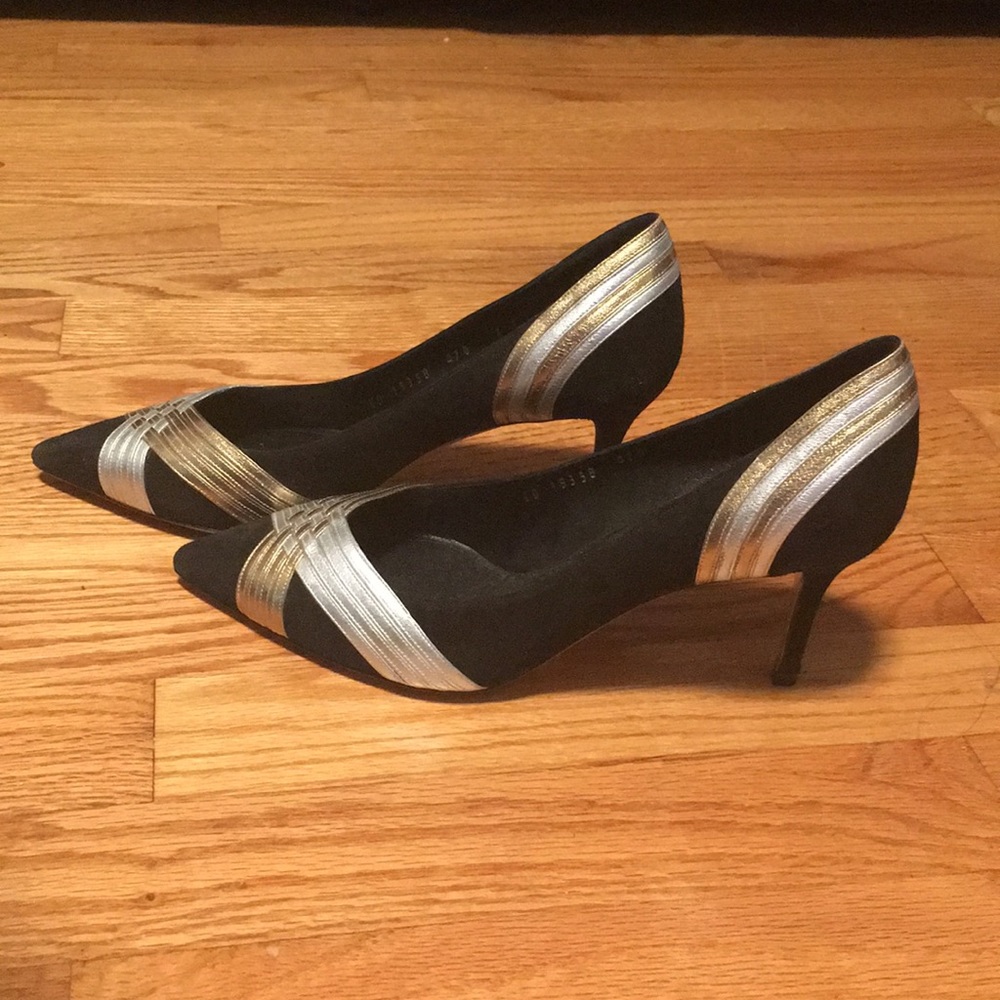 Ferragamo suede pumps